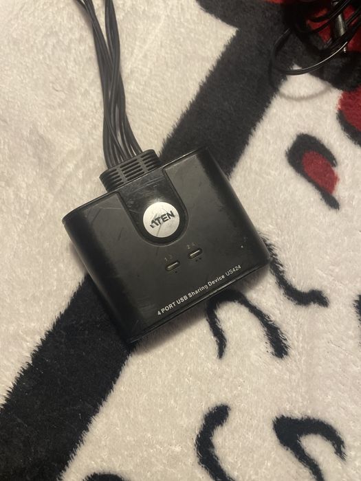 ATEN-US424 Switch usb