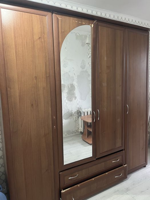 Продам шкаф. Самовывоз.