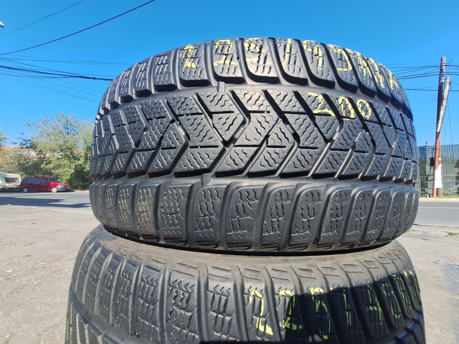 2 anvelope iarna 225/45r17 Pirelli Montaj Gratuit