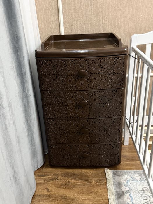 Пластиковый комод