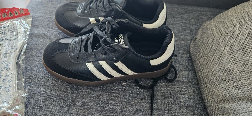 Детская обувь новая