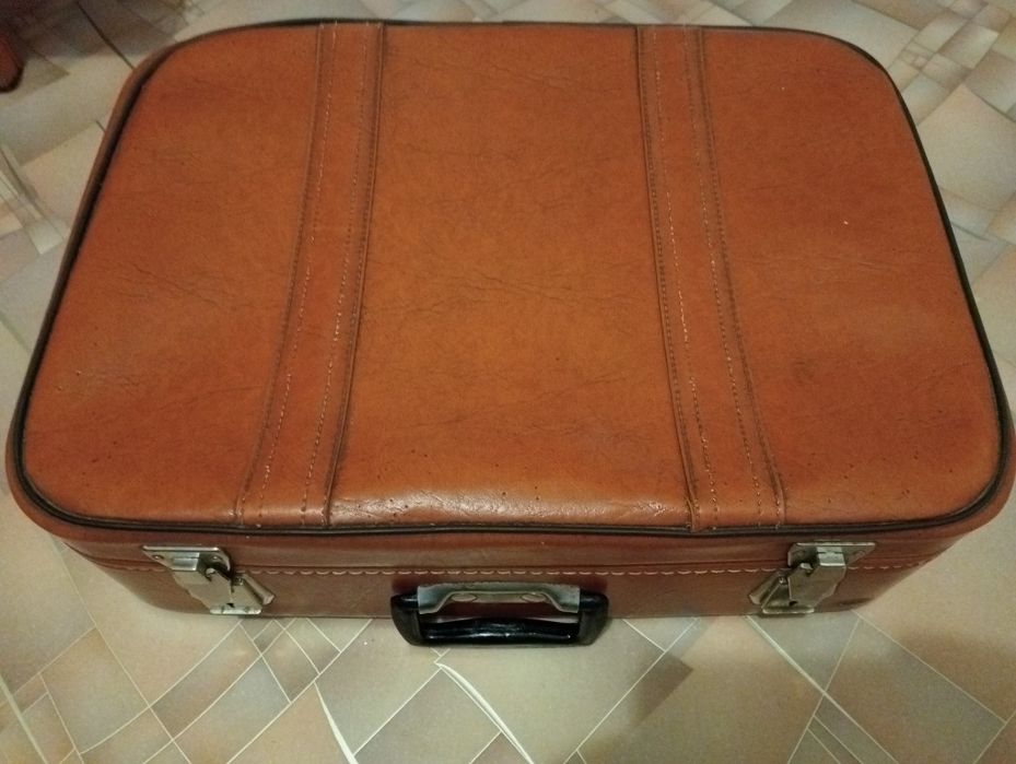 Продаються   ретро  чемоданы  СССР.