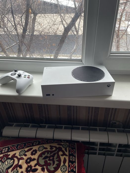 XBOX SERIES S обмен или продам