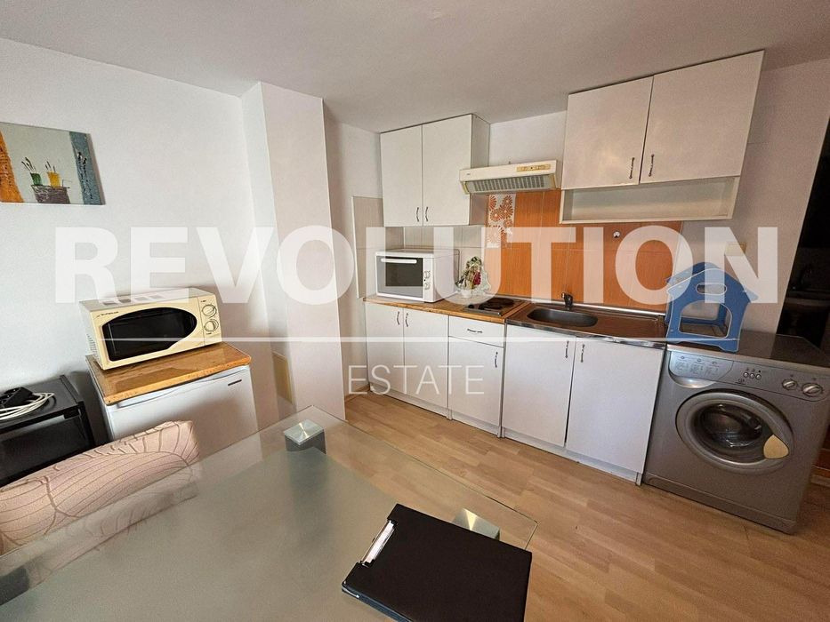 Двустаен апартамент  в гр.Варна, ЖП гара!