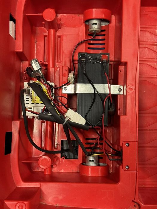 Акумулаторна кола Мерцедес с две места