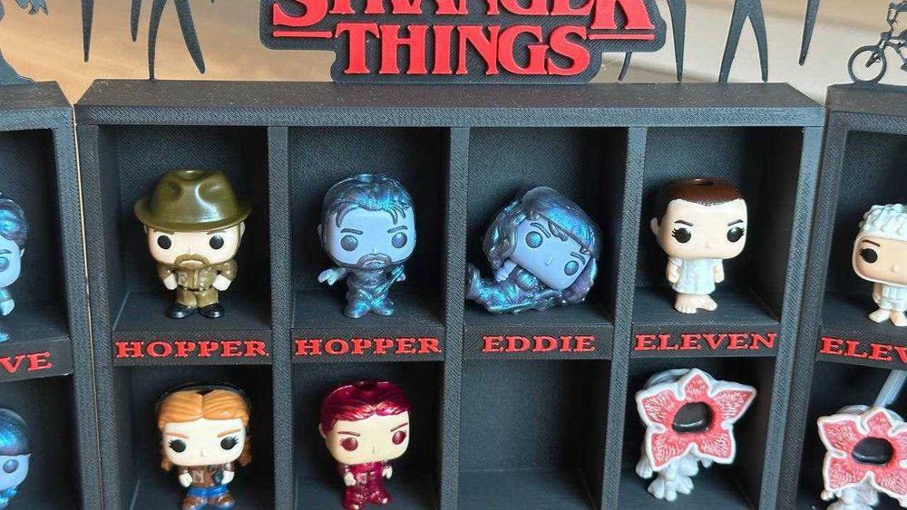 Поставка за фигурките на Stranger Things (Странни неща)!