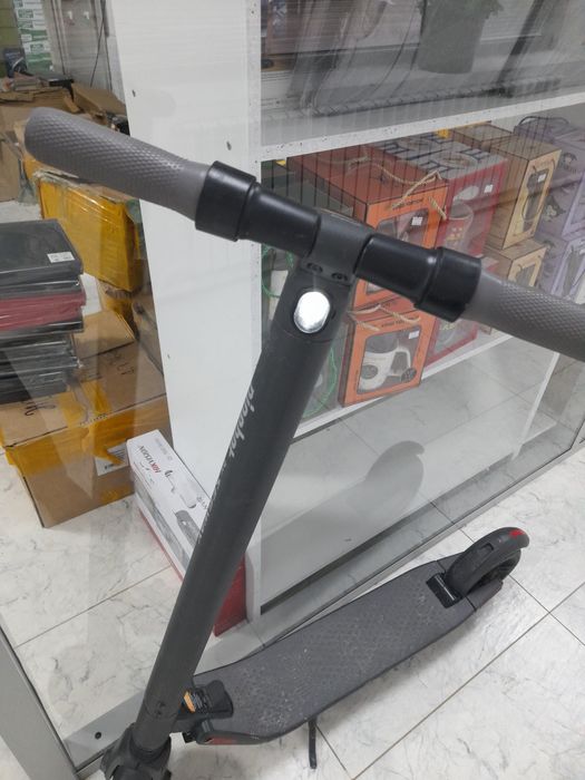 Самокат Xiaomi Ninebot Es2