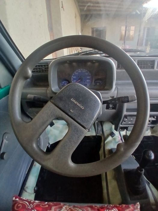 Tiko 2003-yil  srochna sotiladi yaxwi xolatda