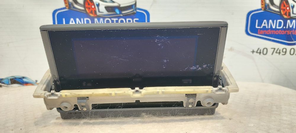 DISPLAY CENTRAL MULTIMEDIA / ECRAN RETRACTABIL MMI AUDI A3 8V 2015 / 2012–2016 / COD OEM 8V0 857 273 M / 8V0857273M (5E2)