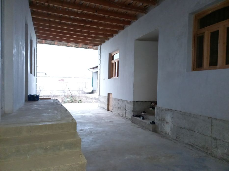 Срочно! 6 сотихли ховли сотилади .