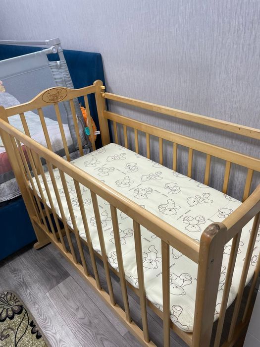 Продам кровать детскую