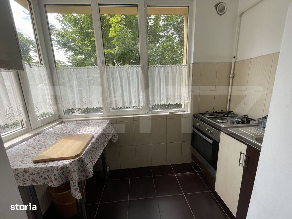 Apartament de inchiriat, 68 mp, garaj, zona Bradet