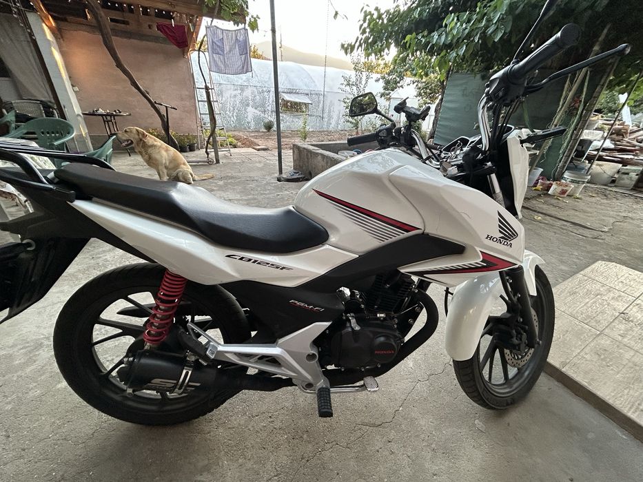 Honda cb125f 2015
