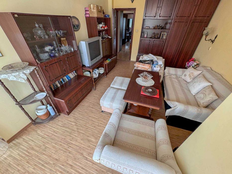 Продава се Тристаен апартамент в Бургас, Лазур - 104 кв.м за 2068 €/кв.м - Снимка #14