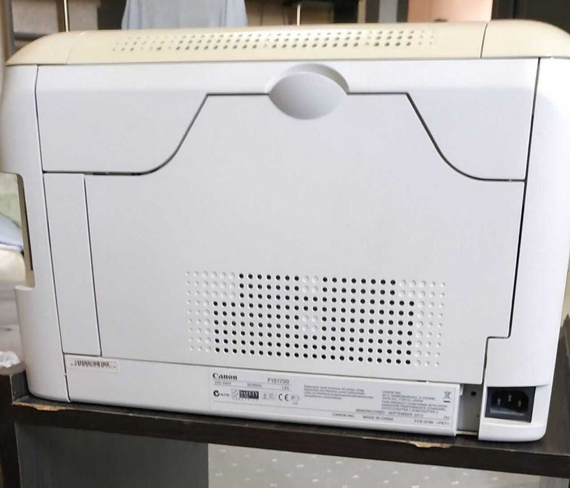 принтер i-Sensys LBP5050n