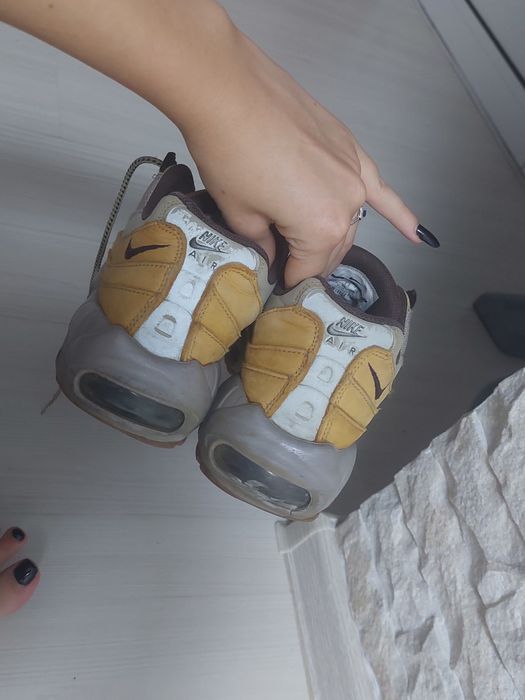 Vand Adidasi Nike Air Max 95