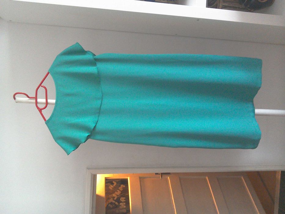 Rochie elegantă, verde smarald tip creion