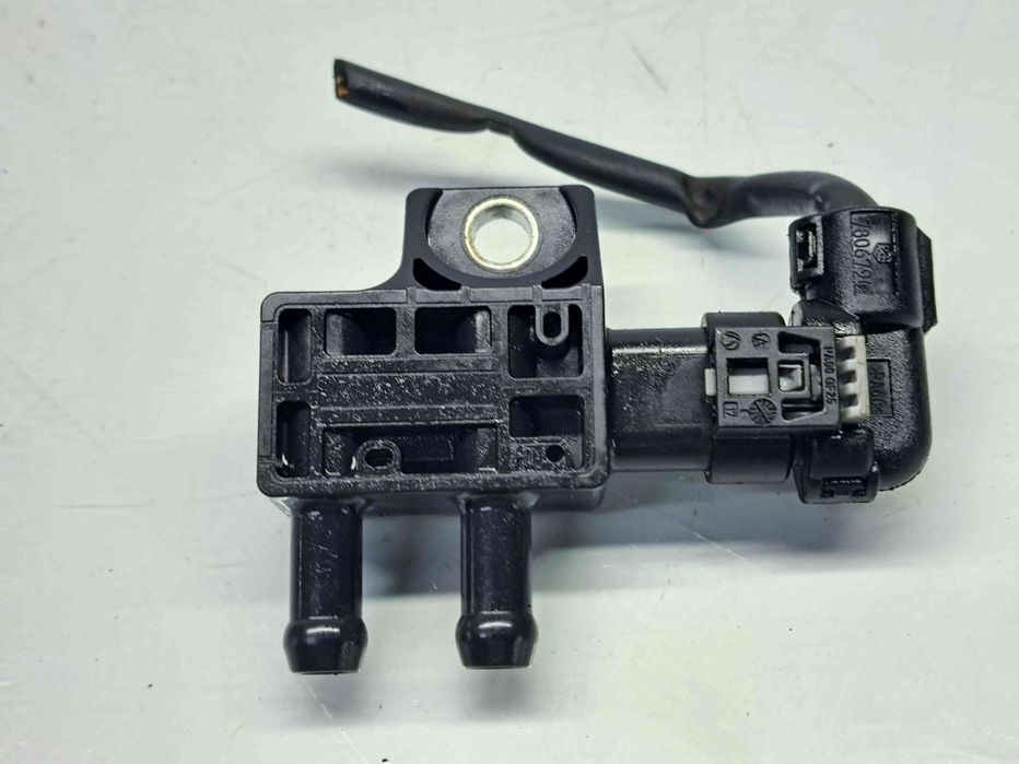 Senzor presiune Bmw 1(F20, F21) [Fabr 2011-2017] Facelift 8570686