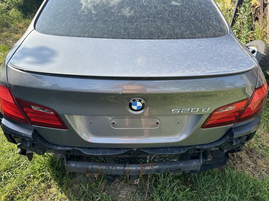 Haion portbagaj bmw f10 stopuri lampi spate