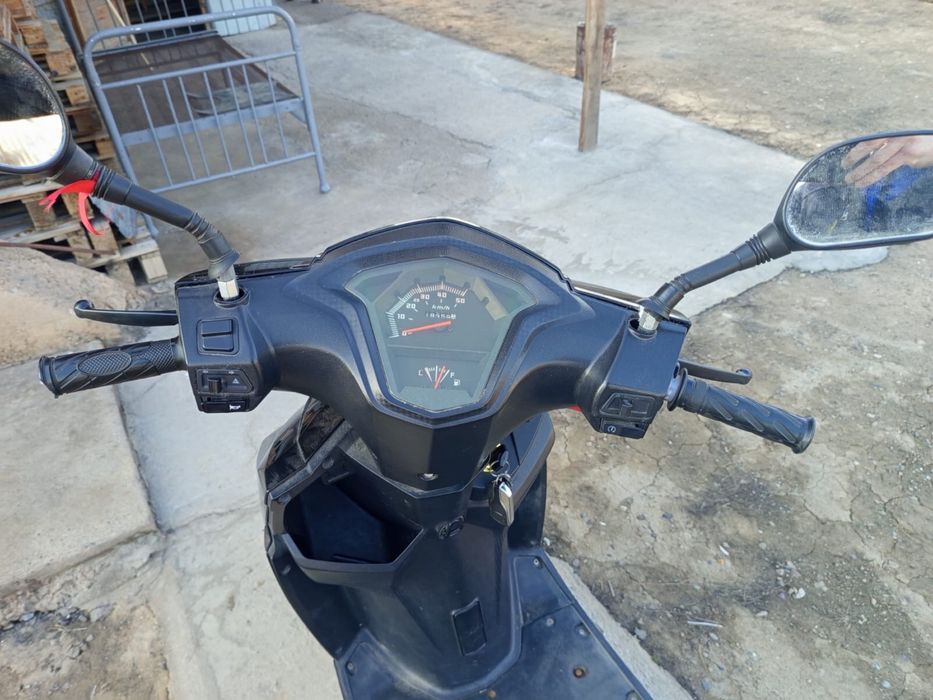 Продам м8 веномм