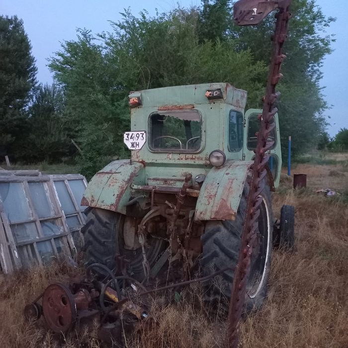 Т 40трактор сатылады