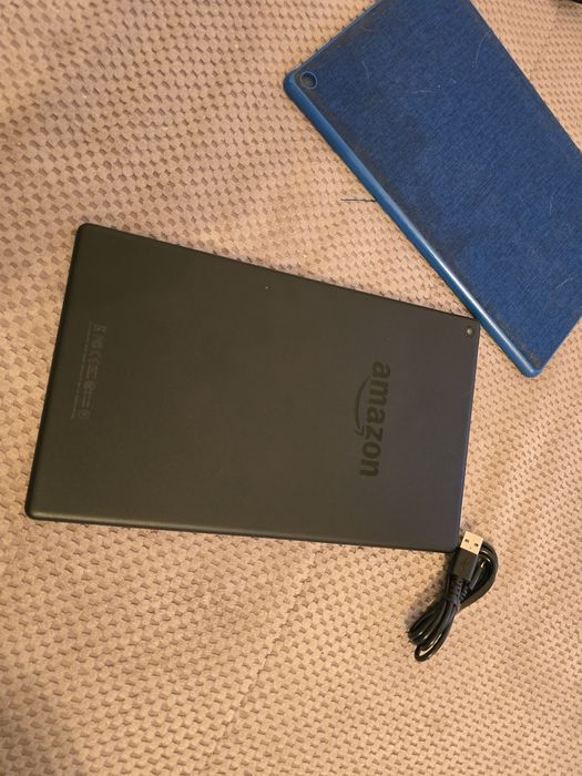 Amazon Fire HD 10 (7th Gen) – 10.1"