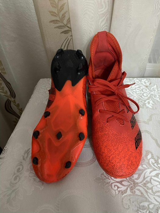 Ghete Adidasi Predator