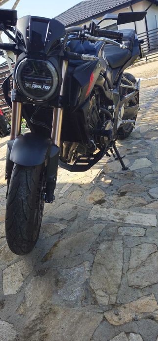 Vand Honda CB650R, stare foarte bună