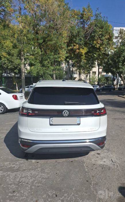 Wolksvagen id6 cros pro