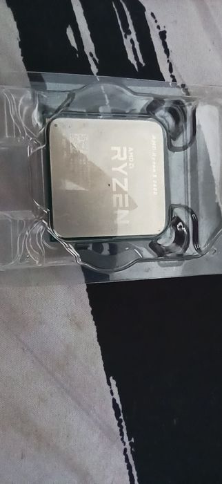 Procesor AMD Ryzen 5 2600 + Cooler Original Wraith Stealth