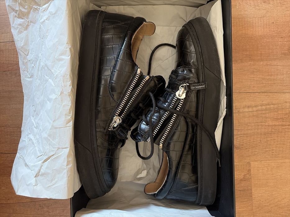Обувки Giuseppe Zanotti