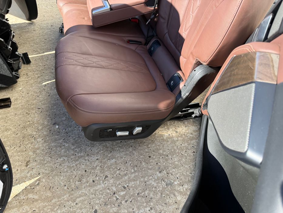 Interior Individual Bmw X7 G07 masaj racire incalzire cu monitoare