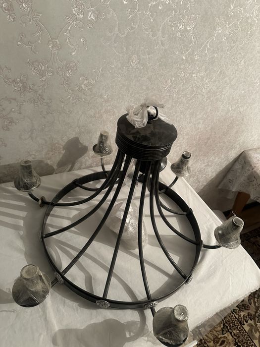 Продам люстра новый