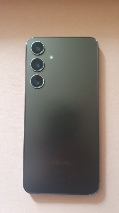 Vând samsung s24 plus