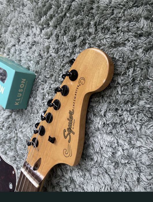 VADN URGENT Chitara Electrica Squier Jazzmaster + accesorii