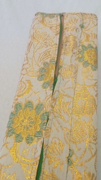 Продам подлокотник для маникюра