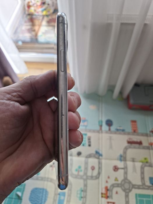 Vand iphone 11 pro,64gb