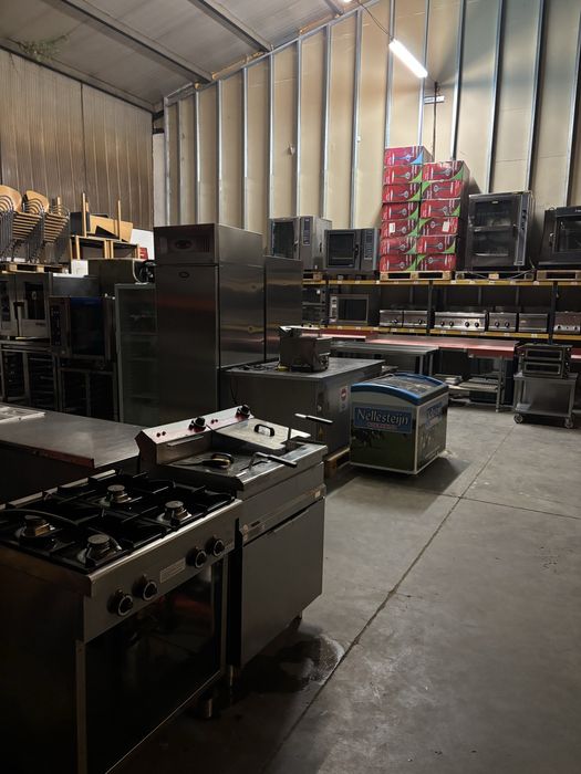 Cuptor panificatie pe gaz.