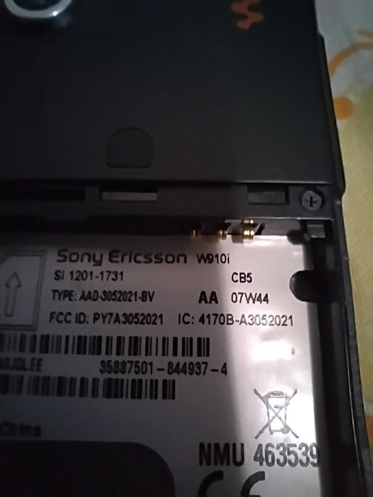 Vând Sony Ericsson W910i