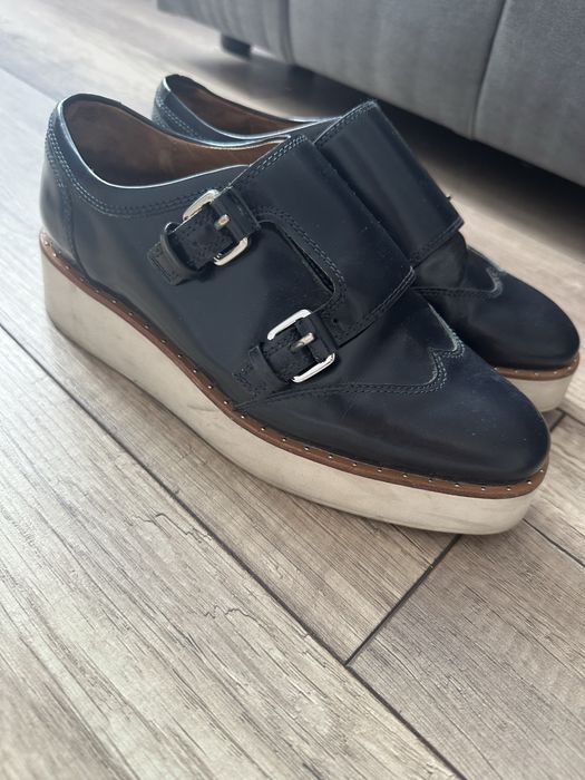 Отдам обувь Massimo dutti