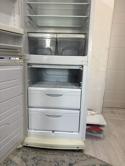 Продам холодильник Атлант