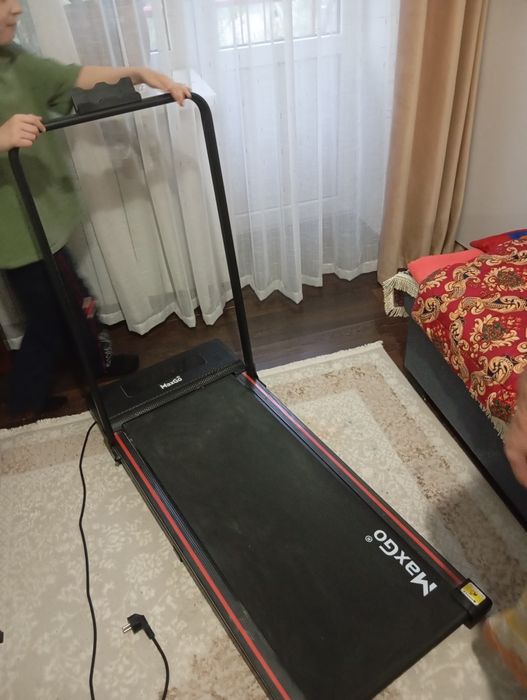 Продам беговую дорожку