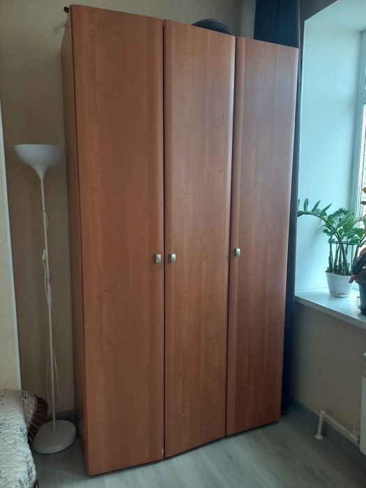 Шкафы для спальной