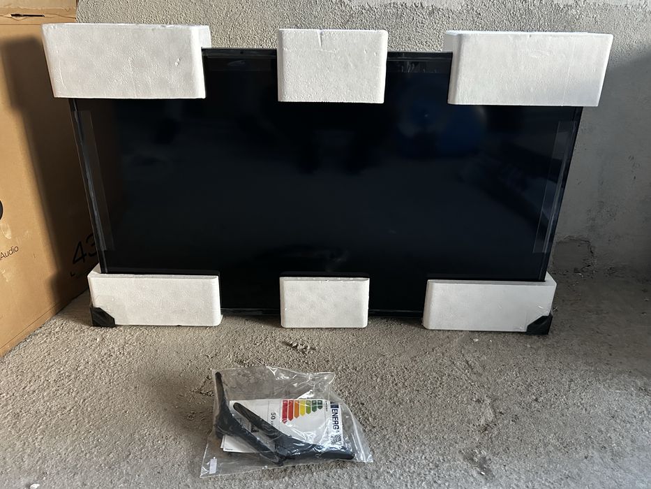 Schneider 43 инча