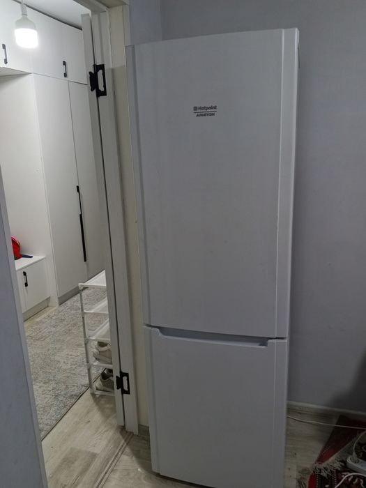 Холодильник сатылады