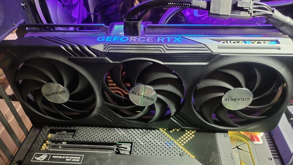 Rtx 4070 ti gigabyte windforce oc