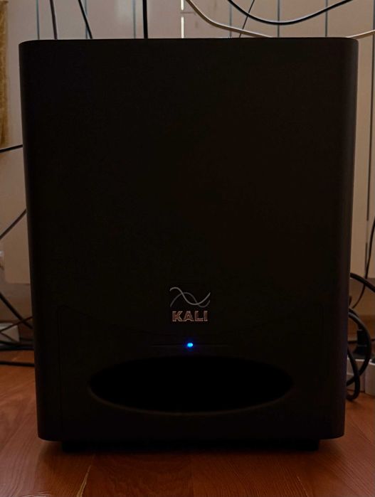 Monitoare Studio Kali Audio IN8 V2 Subwoofer Kali Audio WS-6.2