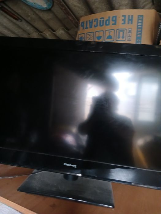 Продам телевизор и пылесосы