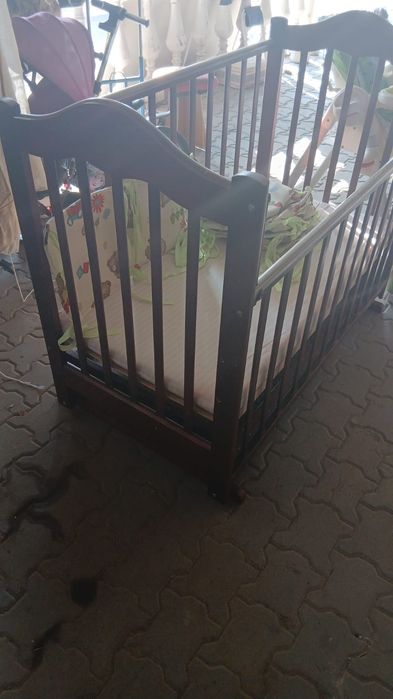 Продам манеж и стульчик