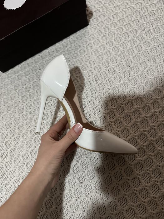 Белые туфли для красивых образов